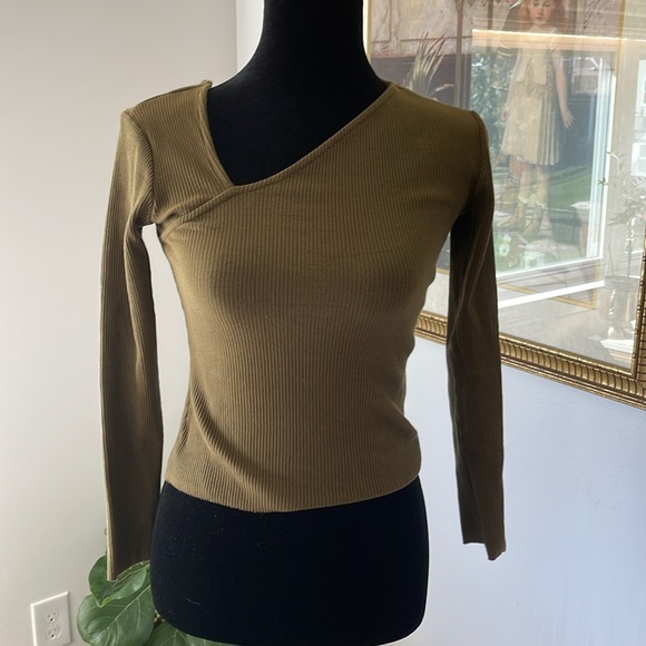 Zara top - Picture 1 of 5